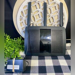 Linksys EA7300 MAX-STREAM AC1750 MU-MIMO Gigabit WiFi Router